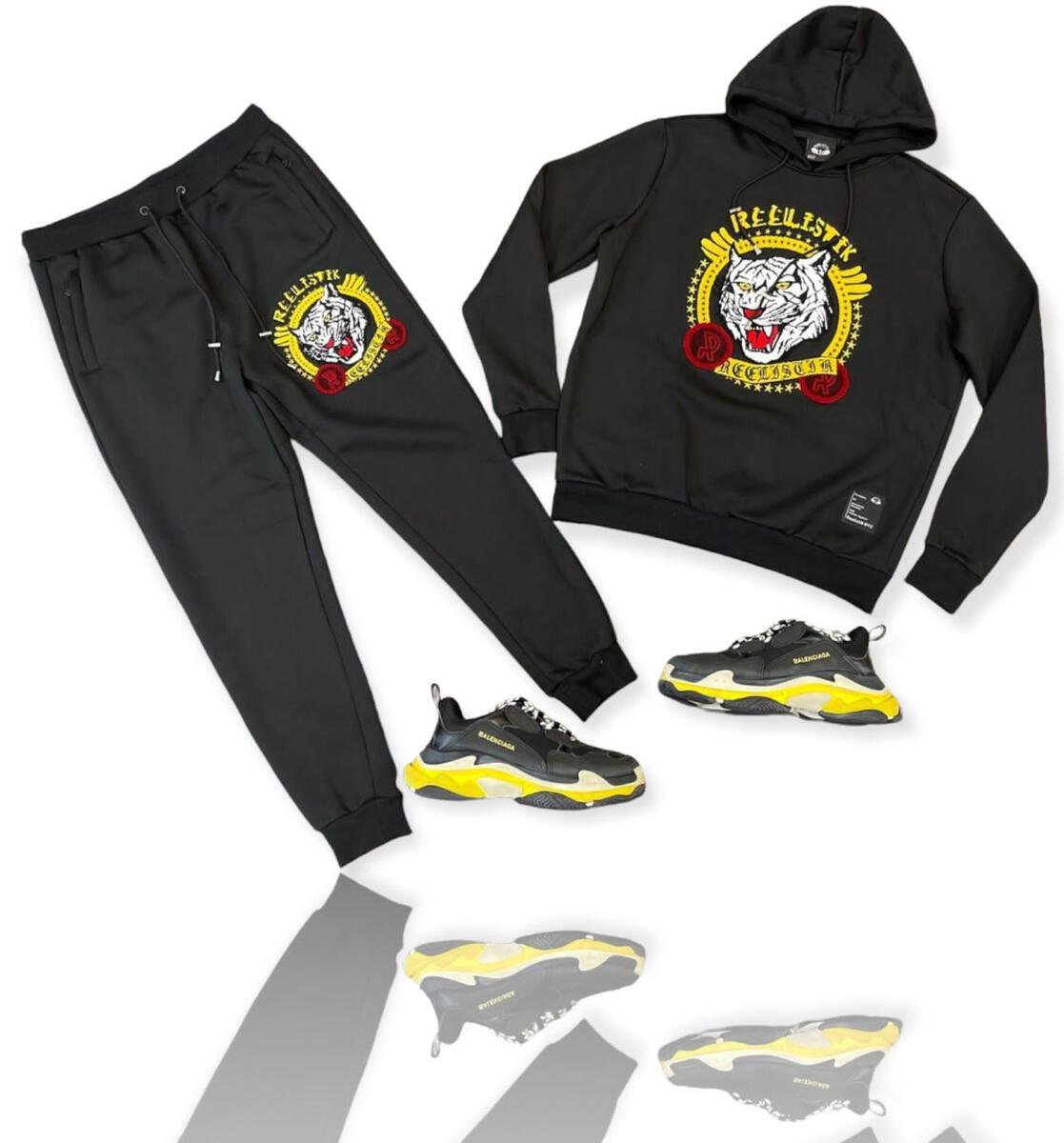 ROARING TIGER JOGGER SET